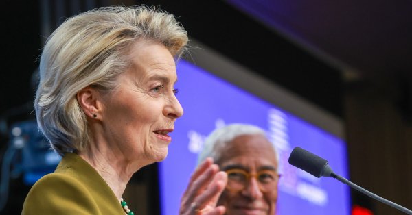 ЕС выразил «глубокое сожаление» для введения в США пошлины в импорт автомобиля в США.