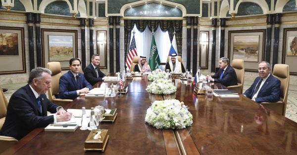 Более 12 часов консультации: Россия и США все обсуждали