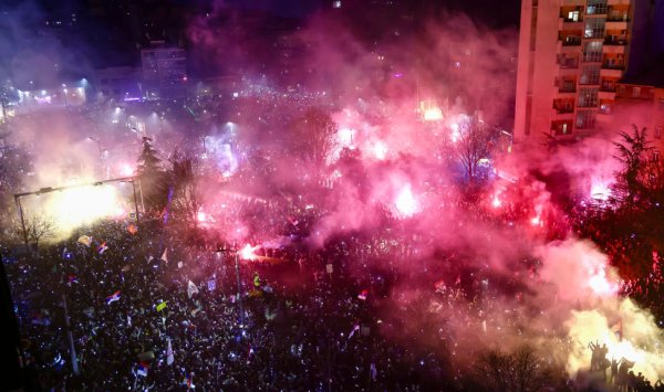 Сербия и Турция повстанца. Сегодняшние автократы не могут обвинить "либеральный Запад"