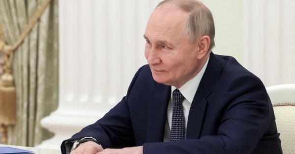 «Коммерческий»: Путин хочет, чтобы Трамп официально признал всю завоеванную территорию как русскую