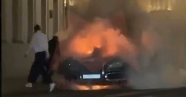Автомобиль из конвоя Путина взорвался на дороге видео