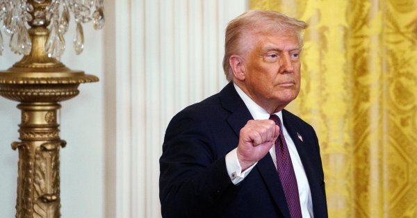 Трамп планирует новые обязанности - для импорта автомобилей, алюминия и лекарств