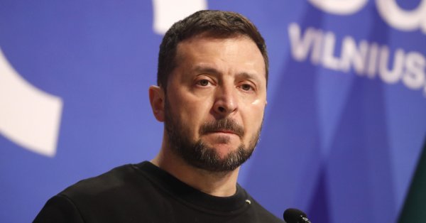 Зеленски: Есть предложение о перемирии, но мы получаем ракеты и дроны