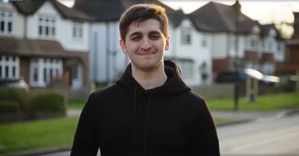 Stilian Petrov Jr. направляется в британскую политику