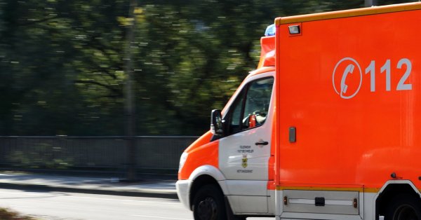 Взрыв в студии в Румынии, женщина и ребенок пострадали