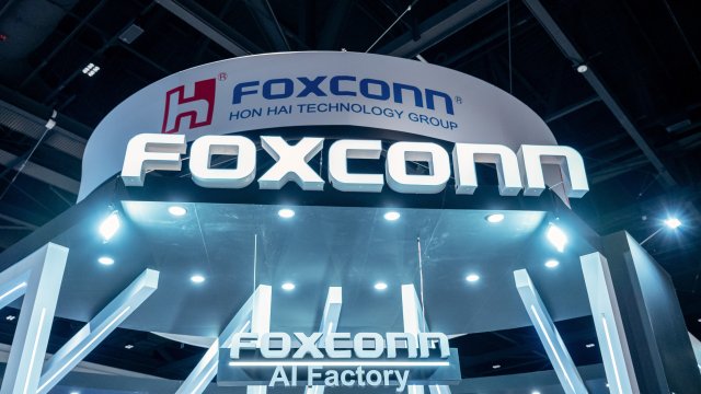 Foxconn сообщил о рекордных доходах за первый квартал