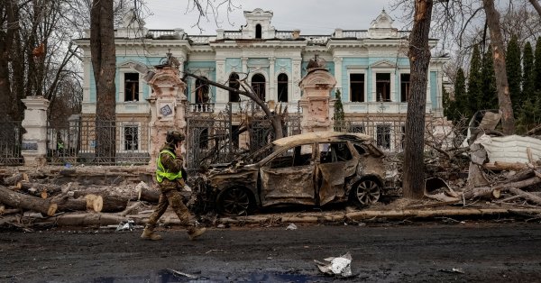 Четыре российские штурмовые группы напали одновременно в Донецке - и натолкнулись на стену беспилотников