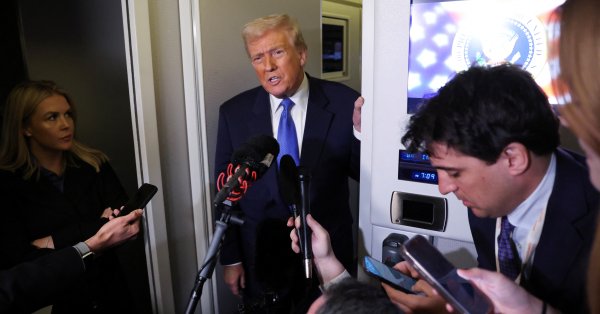 Трамп «не удовлетворен» российской бомбардировкой над Украиной