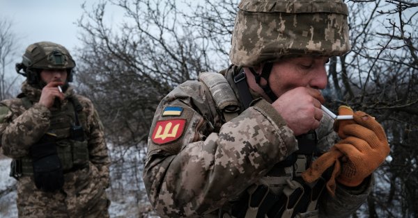 Усталость, самоубийственные миссии, разногласия ... почему они покидают украинцев с фронта?
