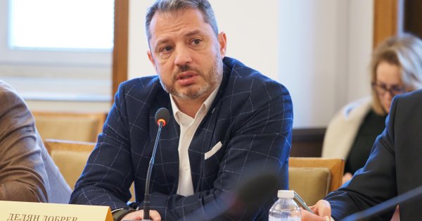Добрев: Из-за PP-DB мы покупаем российский газ, но с чрезмерной оценкой 20-30%