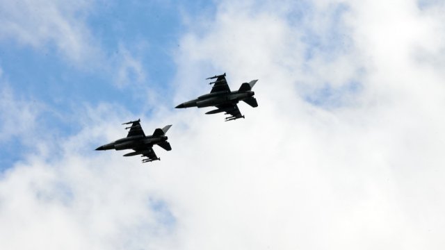Торговая война с Китаем может положить конец мечтам Трампа о F-47
