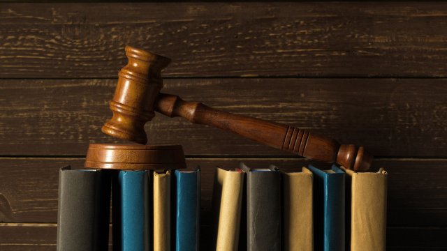 Национальное собрание одобрено при первом прочтении трех законопроектов о банкротстве физических лиц
