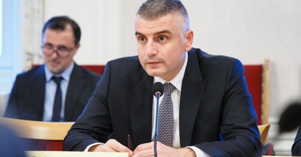 Поддержка Украины не находится в повестке дня для правящего большинства