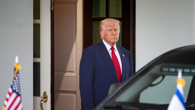 Трамп будет превзойти 998 долларов в день мигрантов, оставленных после приказа по депортации