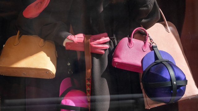 Слабый поиск в Китае, наконец, повлиял на продажи Hermès