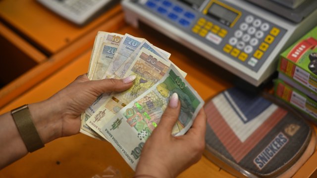 Падение серой экономики на 1% в год может увеличить ВВП на 1,9 млрд.