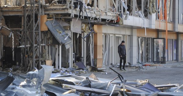 Взрывы в Одессе, город нападает баллистическими ракетами