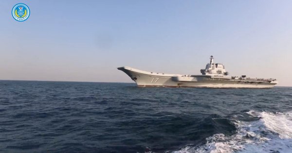 Китай проводит военные учения вокруг Тайваня с новым предупреждением