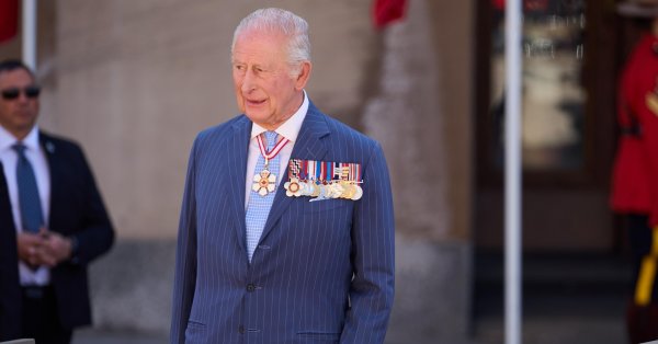 В своем выступлении в канадском парламенте король Чарльз не упомянул ... «Вы знаете, кто»