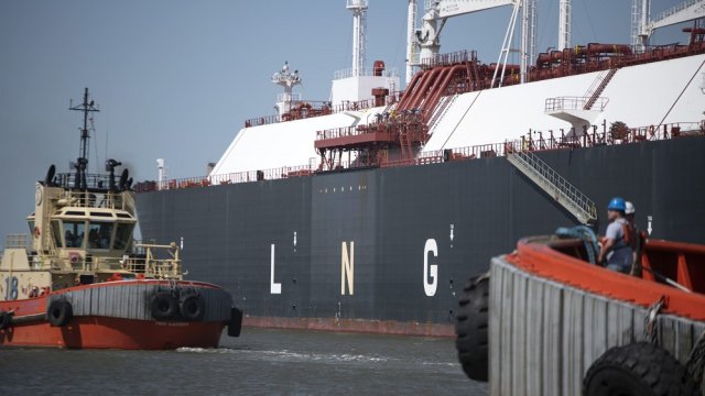 Россия расширяет производство сжиженного газа в ожидании покупателей