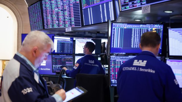 S & P 500 отправляет неделю с более чем 5% ростом