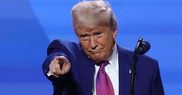 Трамп: Без нас французы говорили по -немецки, может быть, тоже немного японцы