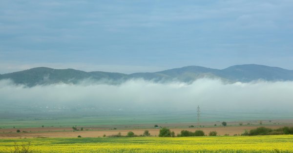Время сегодня: солнечно, но ветрено