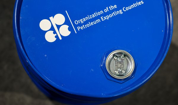 Делегаты OPEC+ согласились с новым увеличением запасов нефти в июне