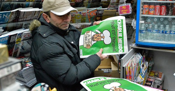 Путин, они заказали их: были поддельные обложки Чарли Хебдо, высмеивали Украину