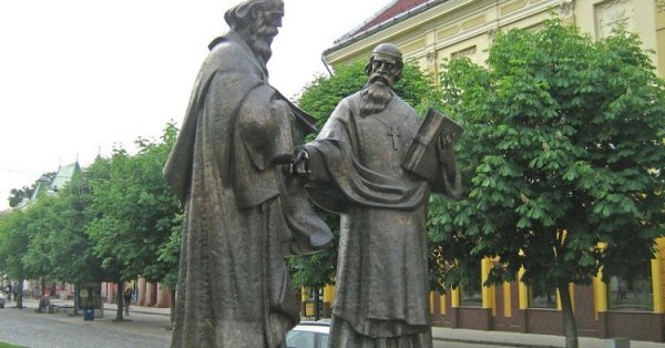 250 000 миллионов человек по всему миру используют кириллику