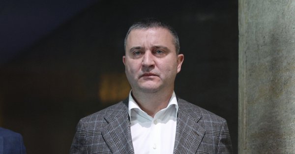 Горанов: Учреждения делают все возможное с введением евро, чтобы не иметь спекуляций