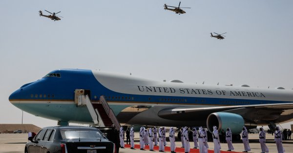 Air Force One - летающий президент США «Кабинет Овара»