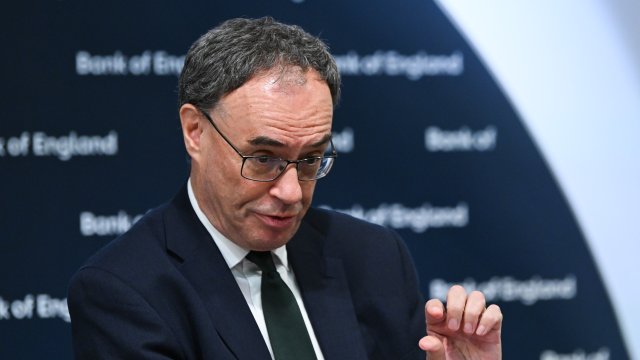 Английский центральный банк рискует причинять путаницу на рынке