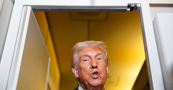 Папа? Католики прыгнули к Трампу, издеваясь над верой