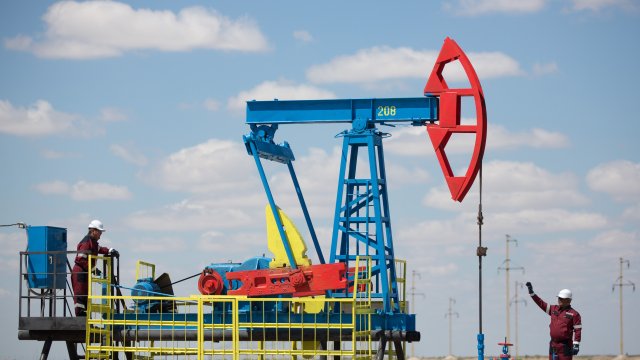 Извлечение нефти в Казахстане увеличивается в мае, несмотря на давление, чтобы сократить ее