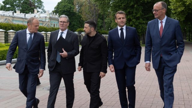Европа дала Путину время к концу дня, чтобы остановить огонь, Кремль отклонил ультиматумы