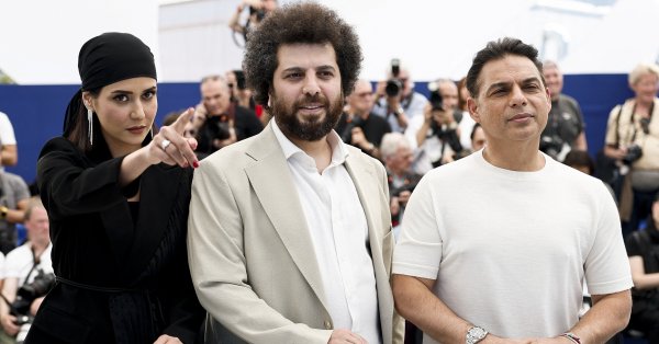 Фильм о трудностях матери: иранский режиссер заслуживает 10-минутных оваций в Каннах
