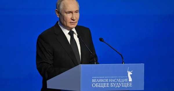 Путин: Я надеюсь, что нам не придется использовать ядерное оружие в Украине