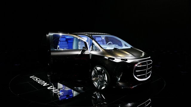Экзистенциальный кризис в Mercedes?