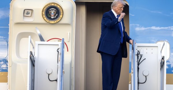 Трамп разрушает правила: готов принять роскошный Boeing в качестве подарка из Катара