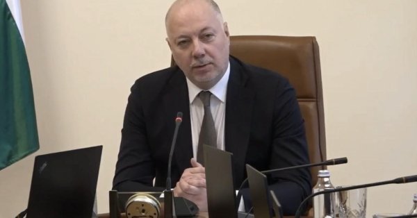 Zhelyazkov заказал: до 10 дней BG-Helert на работу, затем прощения.