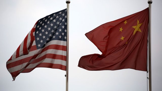 США и Китай ведет переговоры в Женеве, чтобы положить конец торговой войне