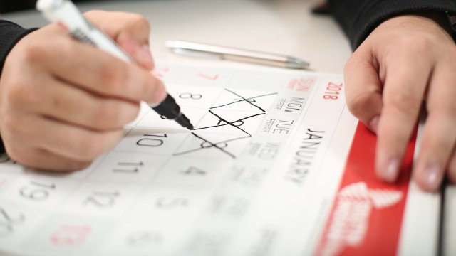 Предлагайте не менее 5 дней дополнительного отпуска для работников в рабочее время, не занятое рабочим часом