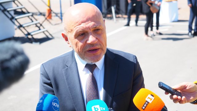 Томислав Дончев: К концу года ожидается второй и третий платеж