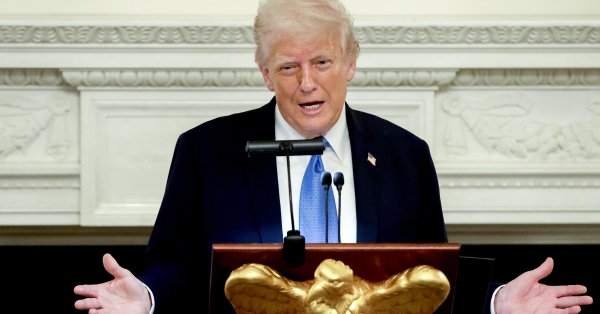 Трамп: В Ватикане было бы здорово вести переговоры между Россией и Украиной