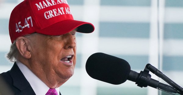Трамп ввел новые ограничения на репортеров Пентагона