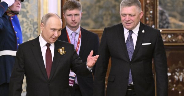Визит Фико в Москву развязал протесты в Словакии