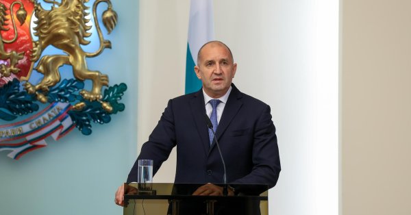 Радев: Давайте инвестируем в причину строительства бесплатной и законной Болгарии