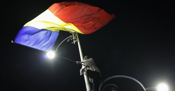 Молдова в опасности, если Джордж Симион выиграет румынские выборы