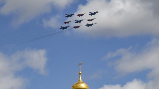 Путин рассказывает только о победе, но не показал ничего впечатляющего на параде Красной площади